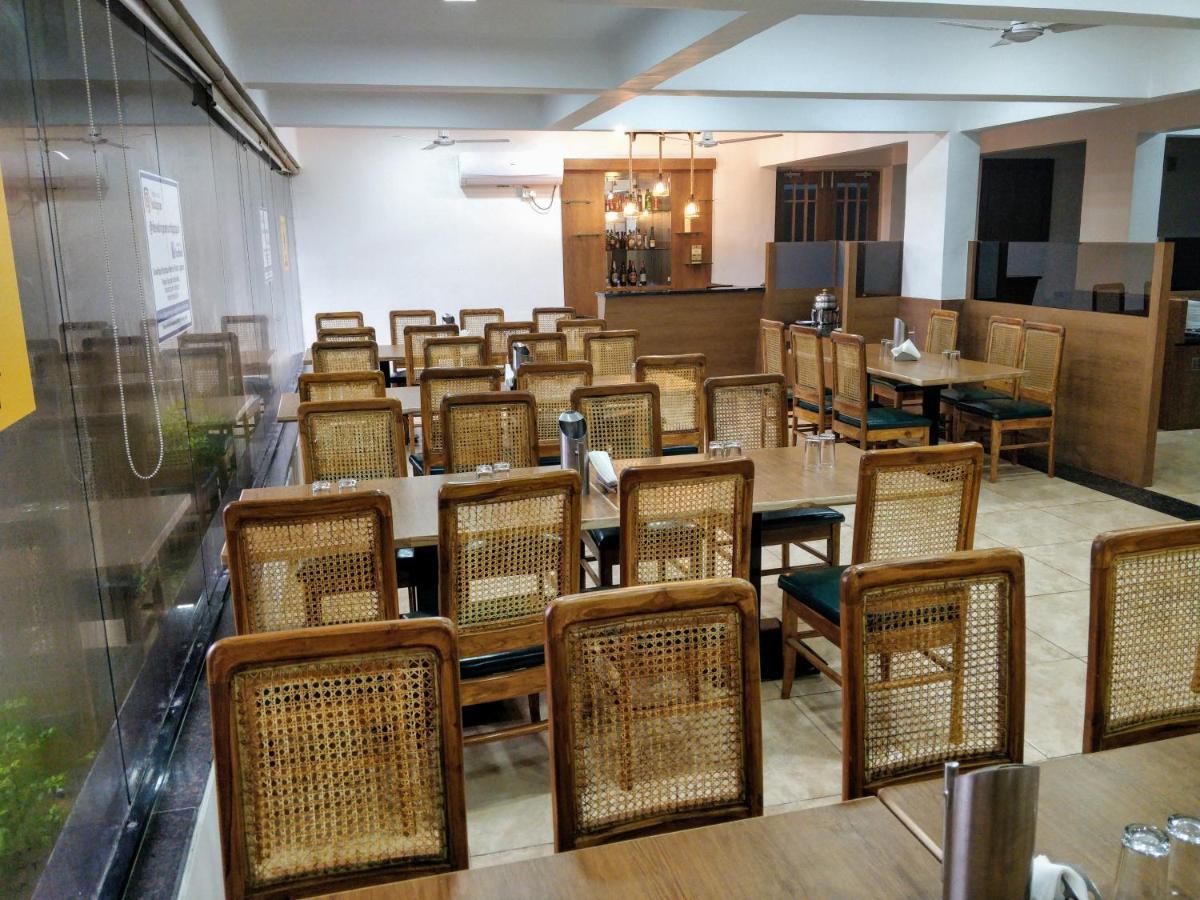 Dew Drops Boutique Retreat Hotel Igatpuri Bagian luar foto