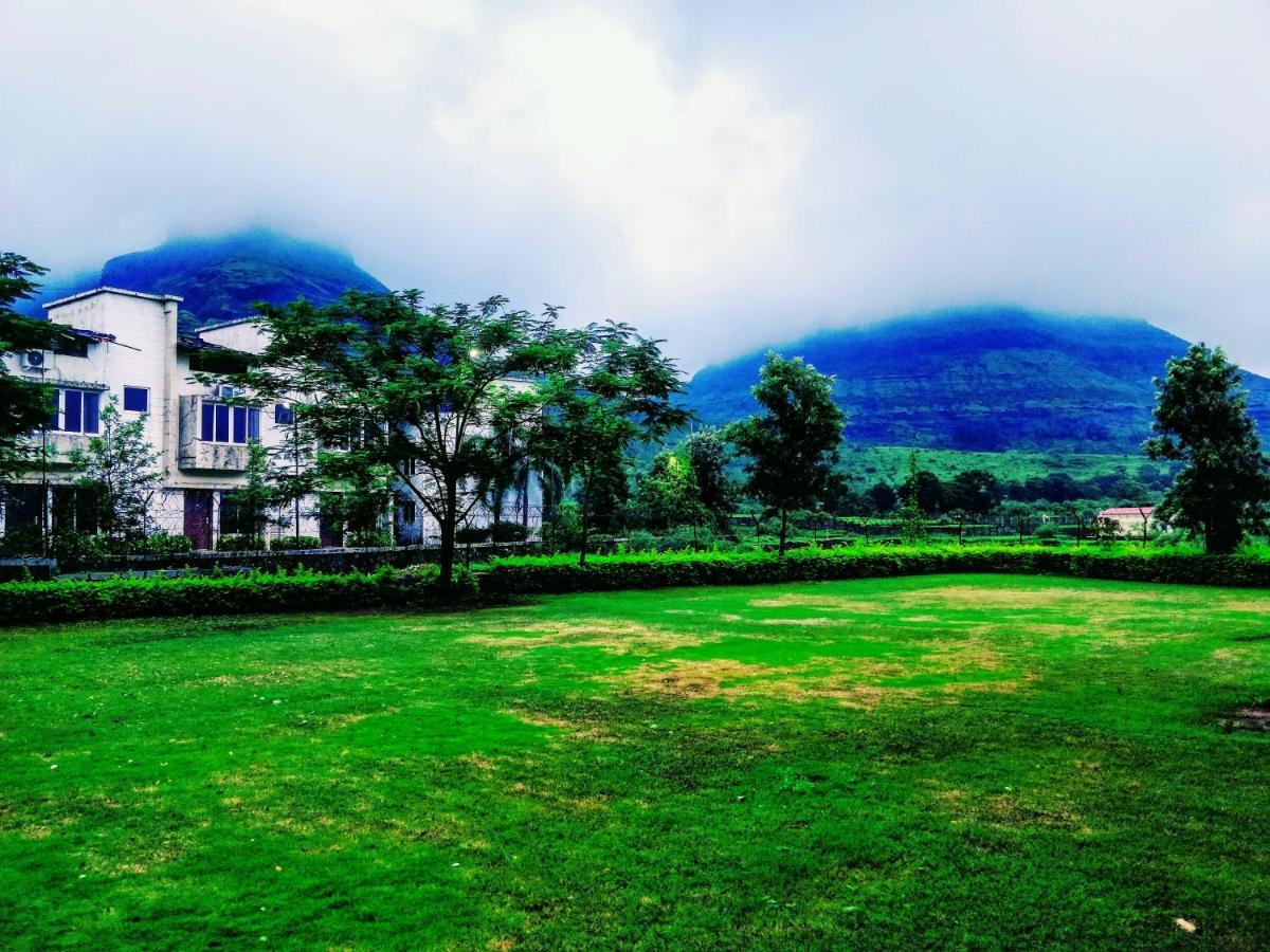 Dew Drops Boutique Retreat Hotel Igatpuri Bagian luar foto
